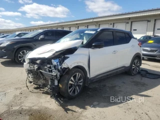 NISSAN KICKS SR SR