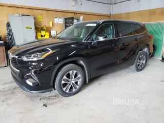 TOYOTA HIGHLANDER XLE