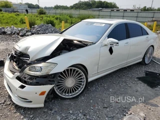 MERCEDES-BENZ S 550 550