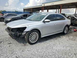 VOLKSWAGEN PASSAT SE SE