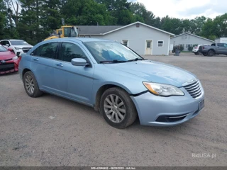 CHRYSLER CHRYSLER 200 TOURING