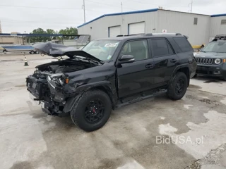 TOYOTA 4RUNNER SR SR5
