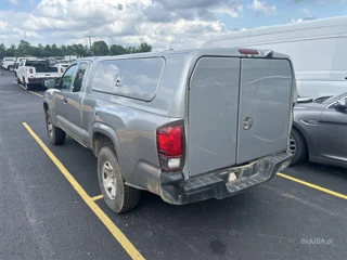 TOYOTA TOYOTA TACOMA SR