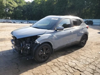 NISSAN KICKS SV SV