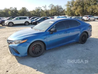 TOYOTA CAMRY L L