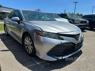 TOYOTA CAMRY L L