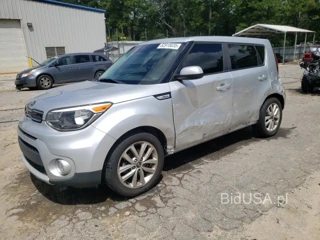 KIA SOUL + +