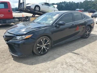 TOYOTA CAMRY L L