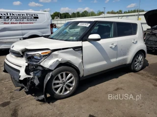 KIA SOUL + +