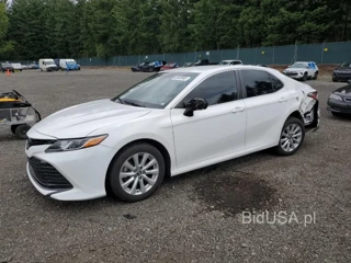 TOYOTA CAMRY L L