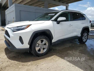 TOYOTA RAV4 XLE XLE
