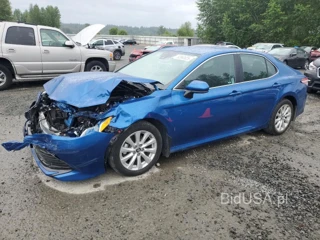 TOYOTA CAMRY L L