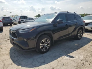 TOYOTA HIGHLANDER XLE