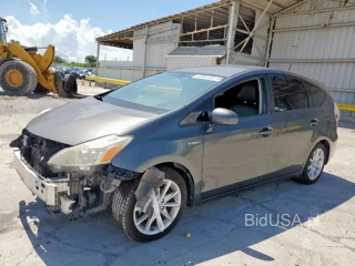 TOYOTA PRIUS V