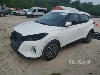 NISSAN KICKS SV SV