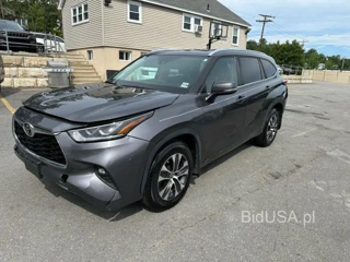TOYOTA HIGHLANDER XLE