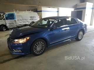 VOLKSWAGEN PASSAT SE SE