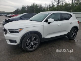 VOLVO XC40 T5 IN T5 INSCRIPTION