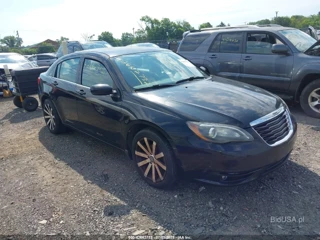 CHRYSLER CHRYSLER 200 TOURING