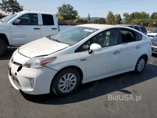 TOYOTA PRIUS PLUG