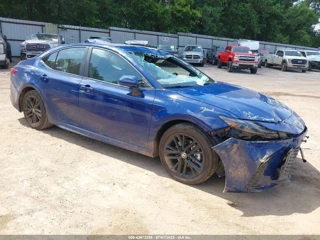 TOYOTA TOYOTA CAMRY SE
