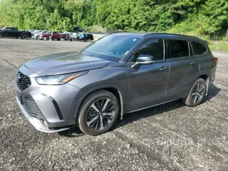 TOYOTA HIGHLANDER XSE