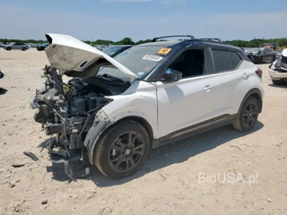 NISSAN KICKS SR SR