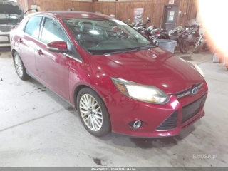 FORD FORD FOCUS TITANIUM
