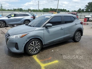 NISSAN KICKS SV SV