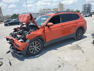 VOLKSWAGEN TIGUAN SE SE