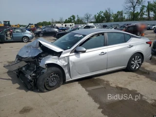 NISSAN ALTIMA S S