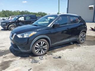 NISSAN KICKS SV SV