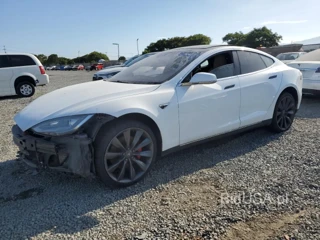 TESLA MODEL S P8 P85D