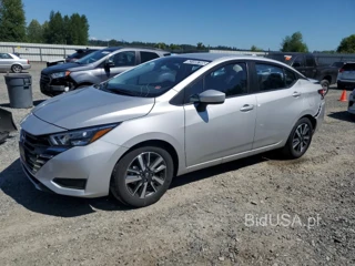 NISSAN VERSA SV SV