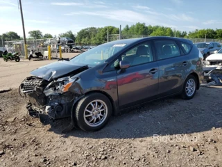 TOYOTA PRIUS V