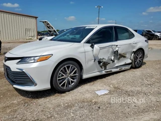 TOYOTA CAMRY XLE XLE