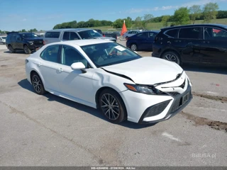 TOYOTA TOYOTA CAMRY SE HYBRID