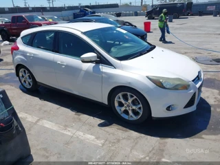 FORD FORD FOCUS TITANIUM