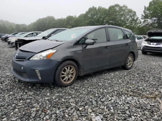 TOYOTA PRIUS V