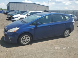 TOYOTA PRIUS V