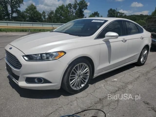 FORD FUSION SE SE