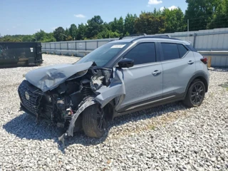 NISSAN KICKS SR SR