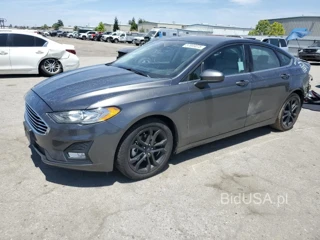 FORD FUSION SE SE