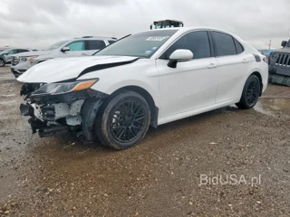 TOYOTA CAMRY LE LE