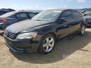 VOLKSWAGEN PASSAT SE SE