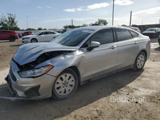 FORD FUSION S S