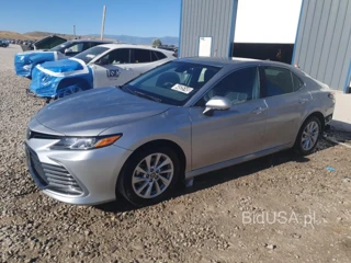 TOYOTA CAMRY LE LE