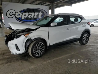NISSAN KICKS SV SV