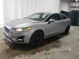 FORD FUSION SE SE