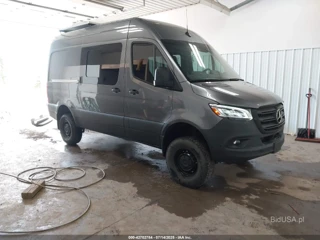 MERCEDES-BENZ MERCEDES-BENZ SPRINTER 2500 STANDARD ROOF 4-CYL DIESEL HO
